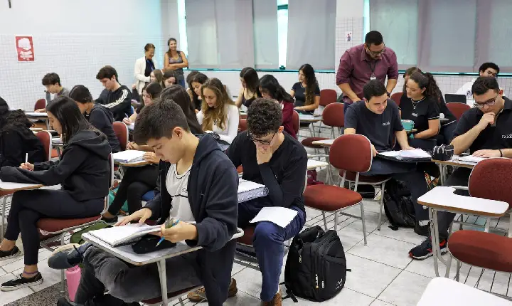 Alunos do Prouni podem solicitar bolsa permanência de R$ 700 por mês