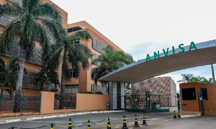 Anvisa alerta para venda irregular de tirzepatida em pó na internet 