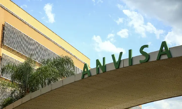 Anvisa proíbe lotes irregulares de medicamento para esclerose múltipla