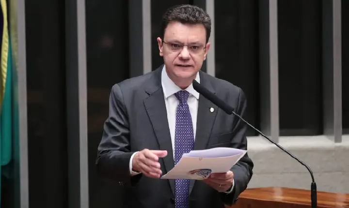 Câmara elege Odair Cunha para vaga de ministro do TCU