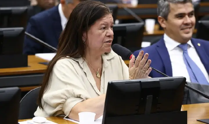 CCJ da Câmara aprova proposta que busca otimizar reforço vacinal