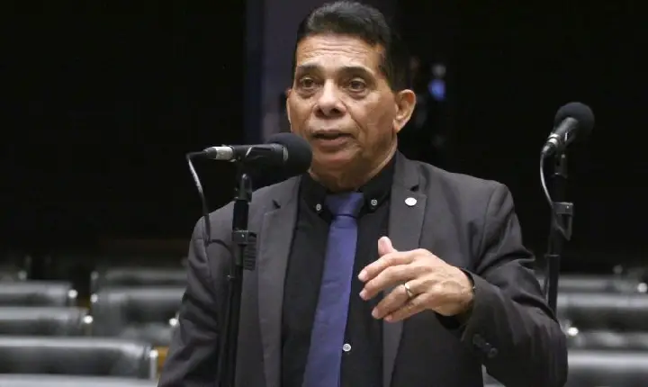 Comissão aprova projeto que amplia possibilidades de embarque armado para agentes de segurança pública
