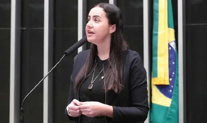 Comissão aprova proposta que obriga escolas a comunicar suspeita de trabalho infantil