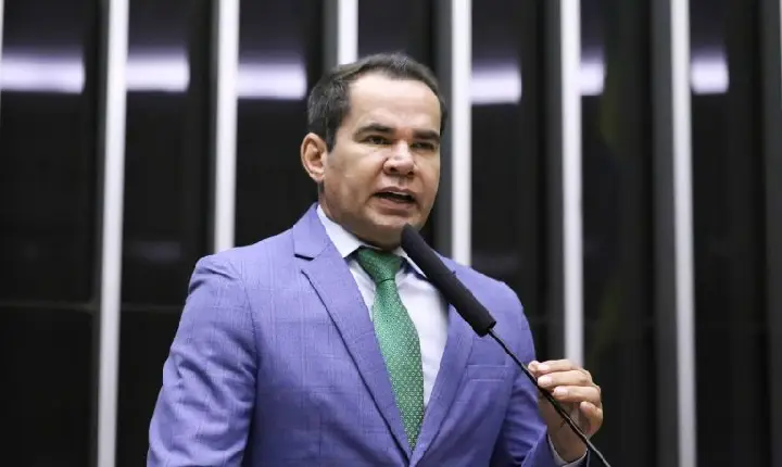 Comissão aprova recursos para qualificação profissional de pessoas com deficiência no setor cultural
