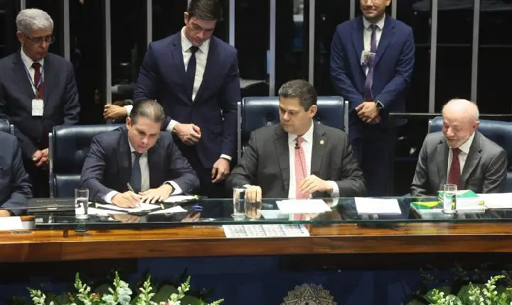 Congresso promulga aposentadoria especial para agentes de saúde e de combate a endemias