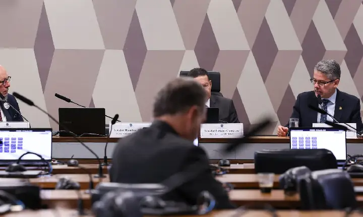 CPI do Crime Organizado convoca Ibaneis, Cláudio Castro e Campos Neto