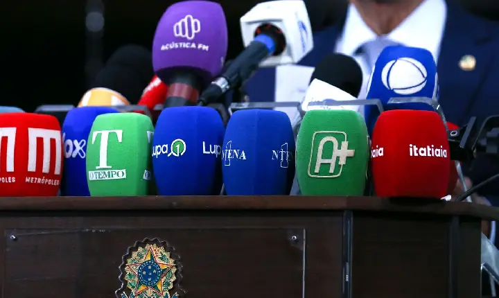 Eleições: jornalistas sofreram mais de 14 mil ataques em redes sociais