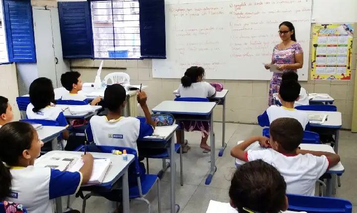 Escolas terão conteúdos de prevenção à violência contra a mulher