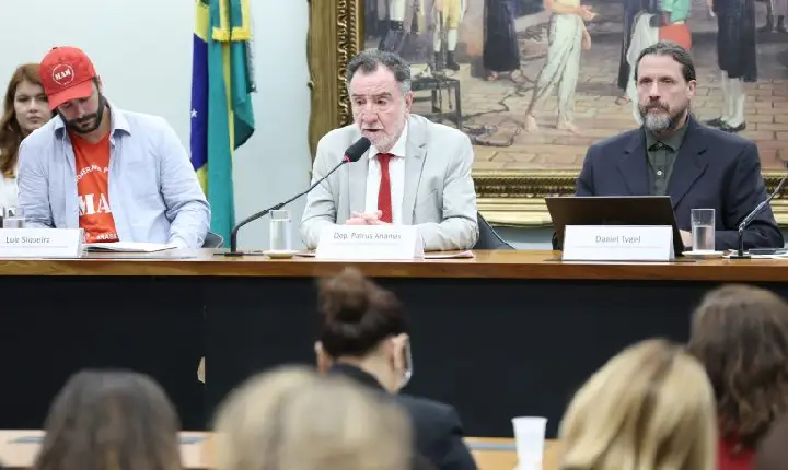 Especialista defende suspensão de licenciamento para exploração de terras raras em Minas Gerais