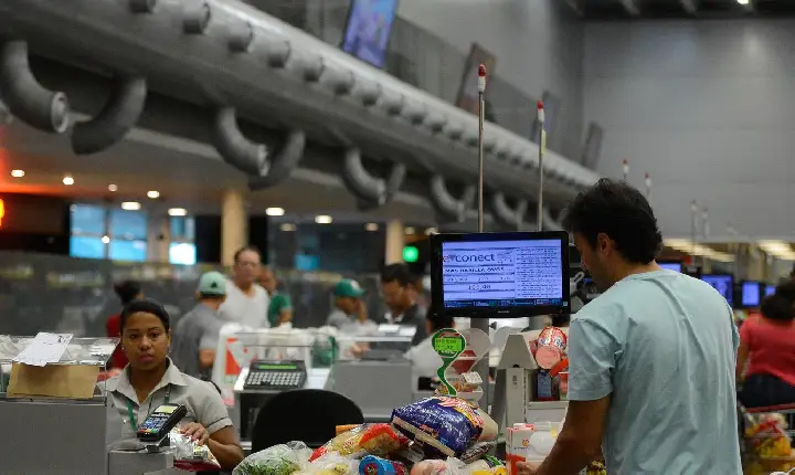 Estudo aponta fatores estruturais para inflação de alimentos no Brasil