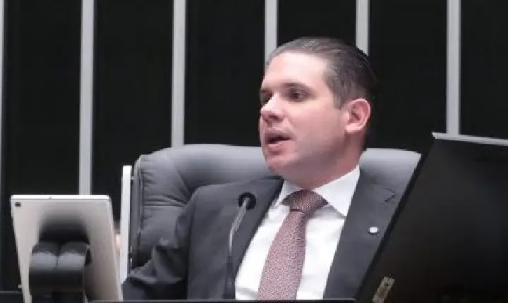 Hugo Motta afirma que aprovação de MP permitirá avaliação rigorosa e aprimoramento dos cursos de medicina