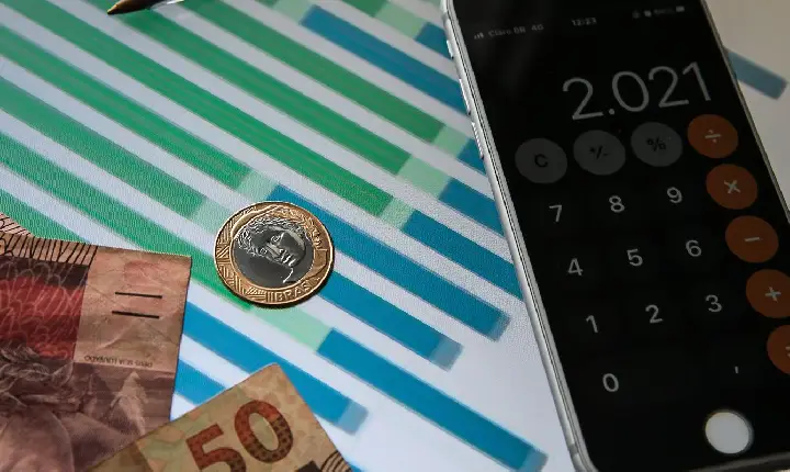 Mercado financeiro reduz projeção da inflação para 5,30%