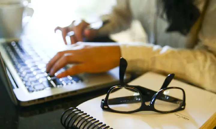 Mulheres são maioria no setor de seguros, mas minoria na liderança