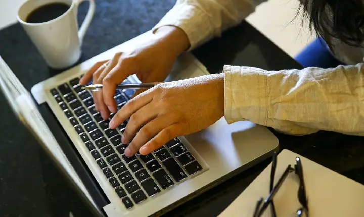ONU Mulheres oferece formação digital gratuita; saiba como participar