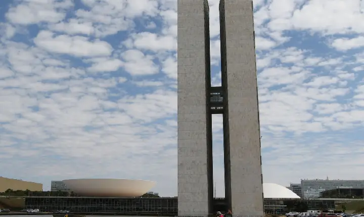 Perfil mais conservador deve mudar agenda do Congresso, diz professor