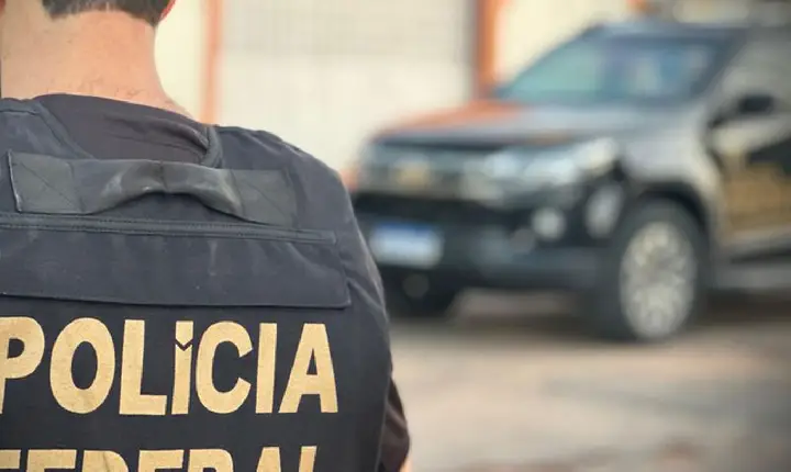 PF investiga uso de broches com câmera para gravar votos