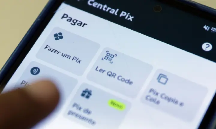 Pix enfrenta instabilidade na manhã deste domingo