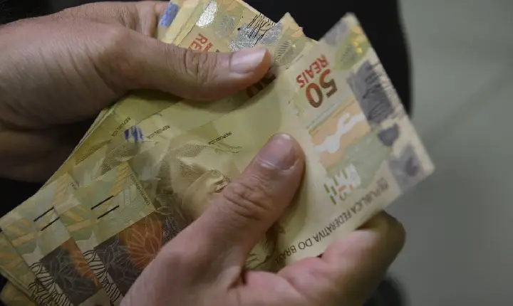 Poupança tem retirada líquida de R$ 476,4 milhões em abril