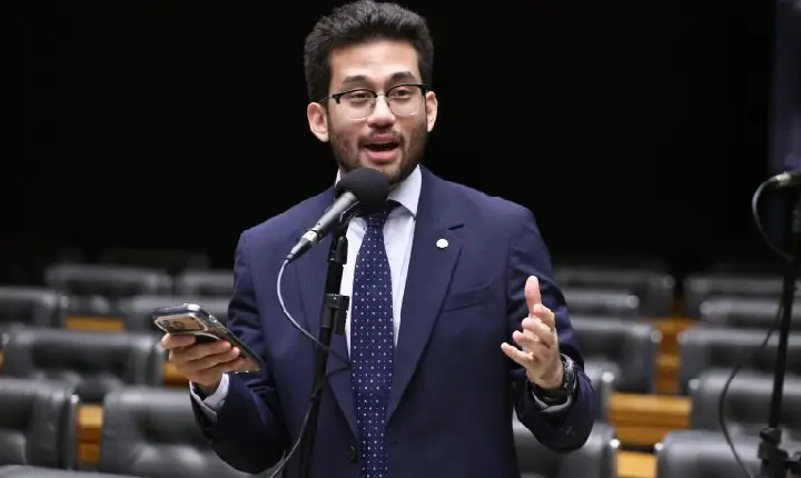 Projeto aumenta pena para o crime de importunação sexual