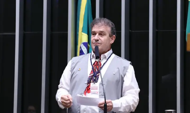 Projeto cria política de incentivo à inclusão de ciclovias em rodovias federais