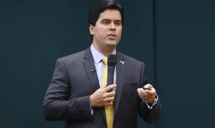 Projeto institui política de esporte inclusivo para crianças neurodivergentes
