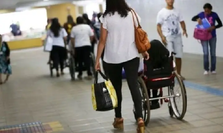 Projeto prioriza matrícula de aluno com deficiência em escola integral próxima