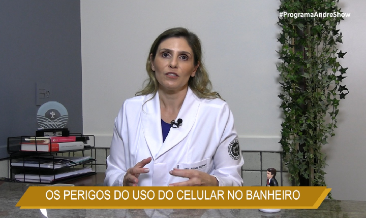 SAÚDE INTESTINAL: OS PERIGOS DO USO DO CELULAR NO BANHEIRO