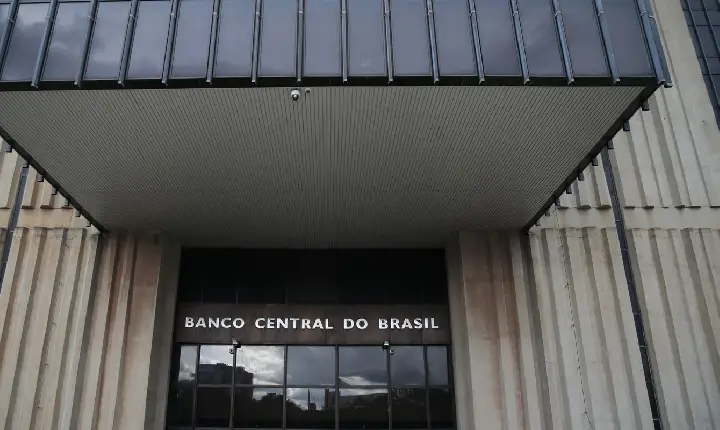 TCU aprova contas do BC de 2025 após desvincular processo do Master