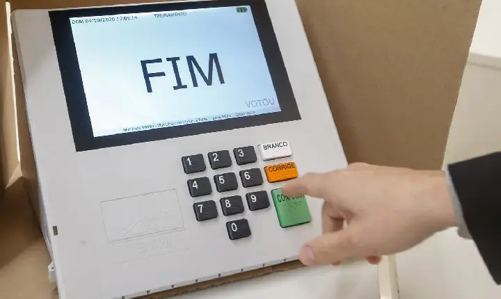 Voto em candidato irregular pode ser anulado, mesmo com nome na urna