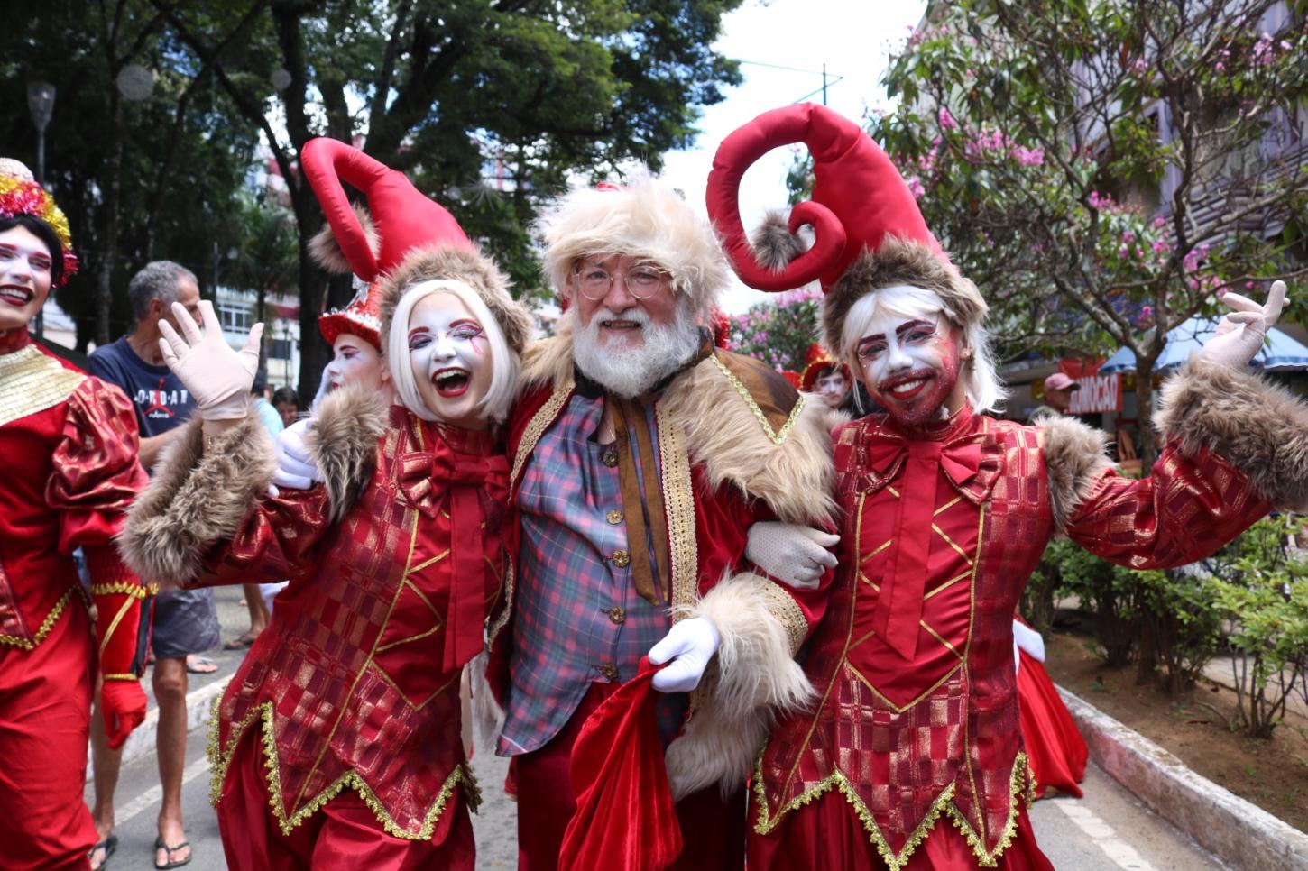 Barbacena se transforma na capital nacional do Natal pop