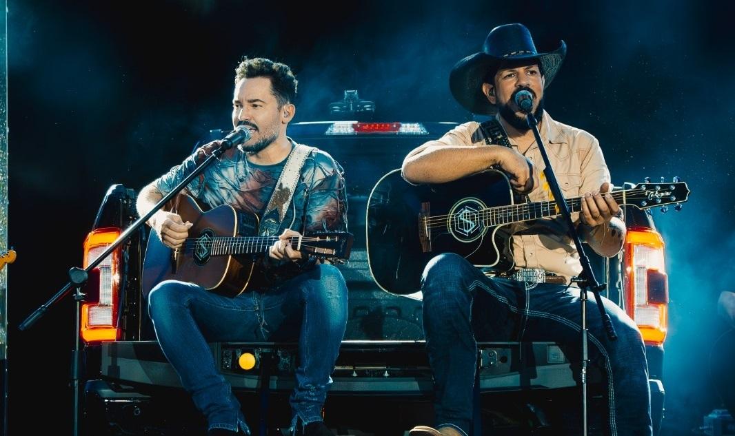 Churrasco On Fire, de Fernando e Sorocaba, agita Betim com show especial e open churras premium