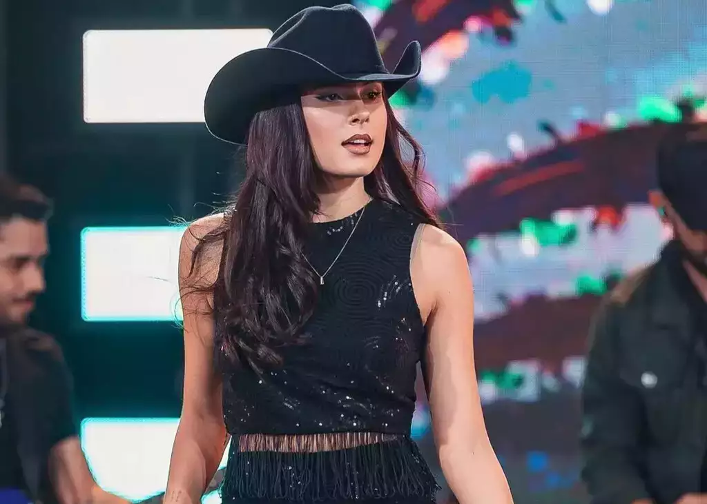 Ana Castela inaugura o Parque da Música durante o Pedro Leopoldo Rodeio show nesta sexta-feira