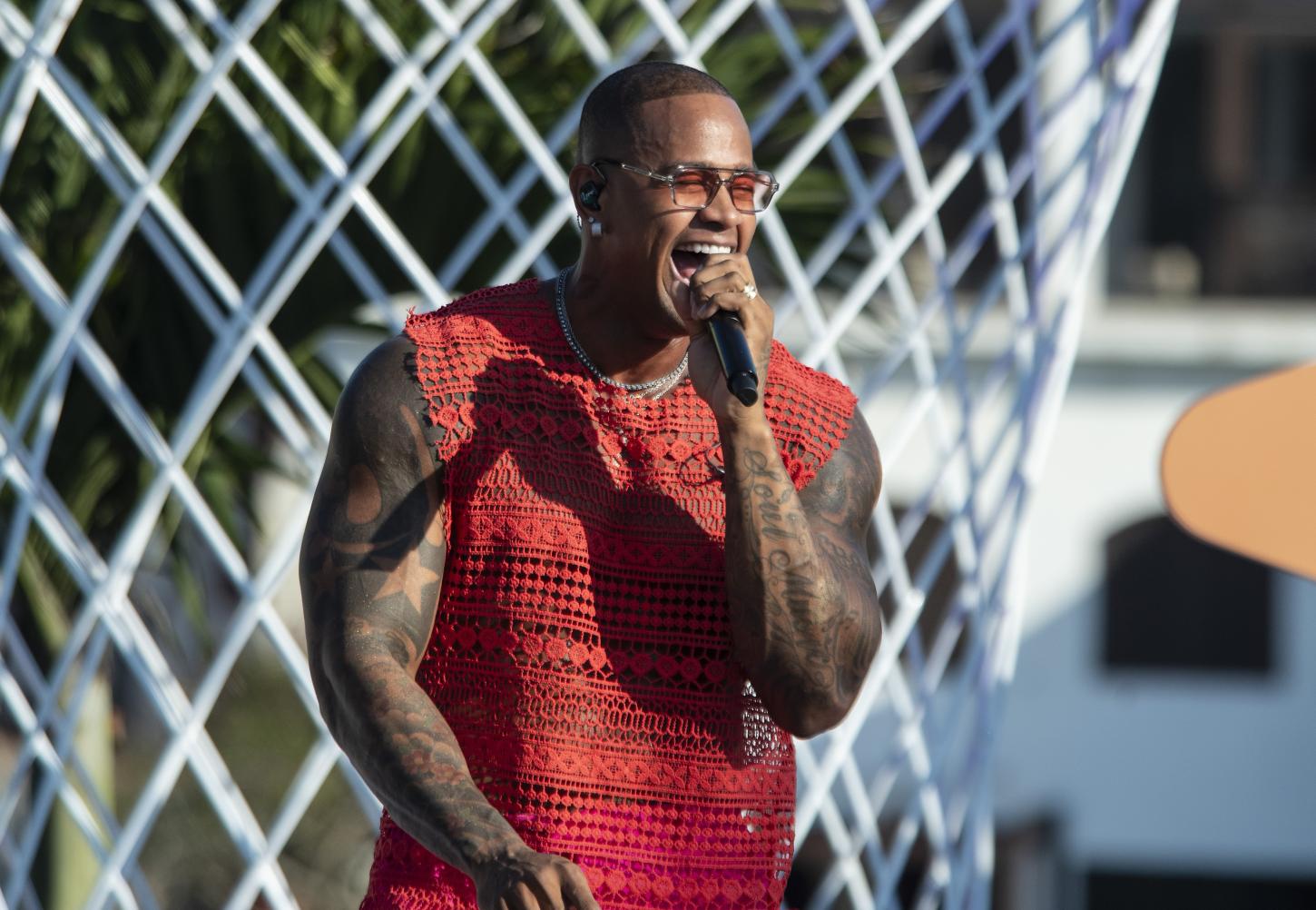 Léo Santana anuncia show da turnê 