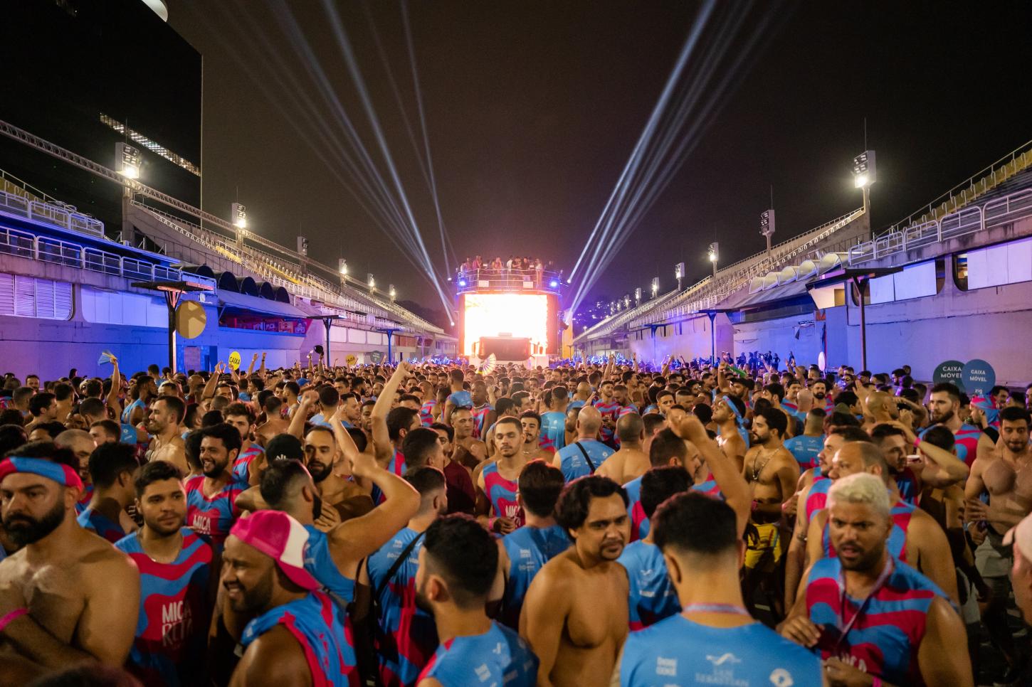 Ivete, Claudia Leitte, Pabllo Vittar e outros nomes agitam trios elétricos e palco no Mega Space