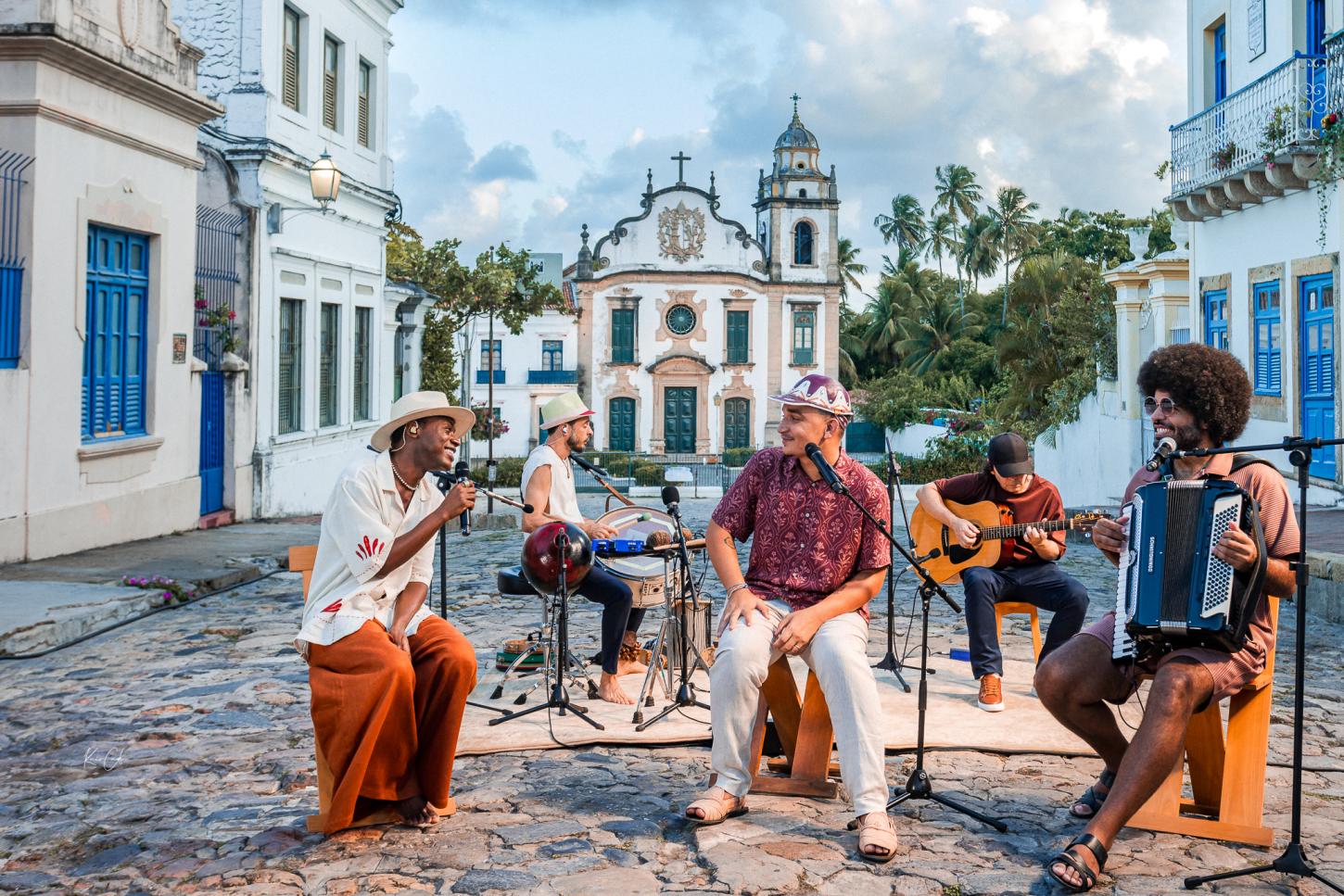 João Gomes, Mestrinho e Jota.pê apresentam o show 