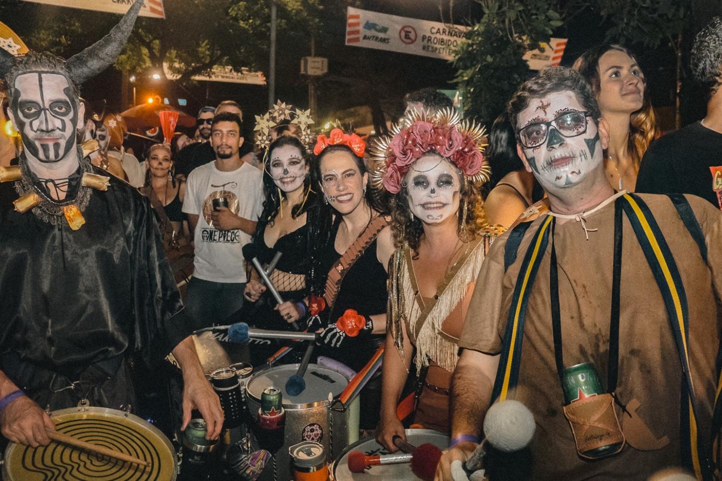 Loira do Bonfim e Capeta do Vilarinho estarão presentes no Bloco Fúnebre, em plena sexta-feira 13, no Carnaval de BH