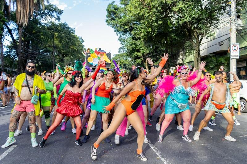 Novato no Carnaval de BH: Bloco Salada de Frutas confirma desfile no Floresta