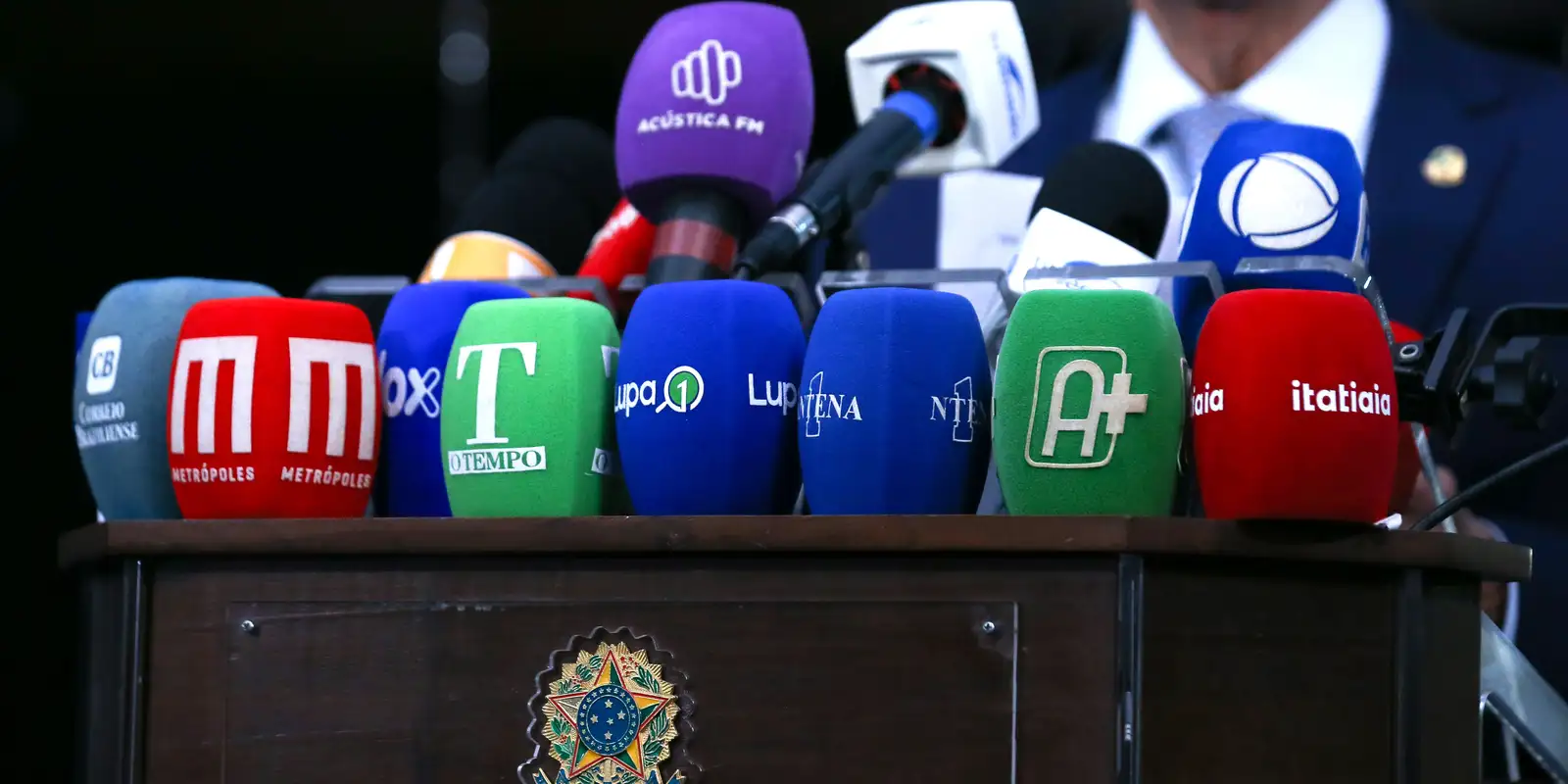 Jornalista não tem o que comemorar em seu dia, diz presidente da Fenaj