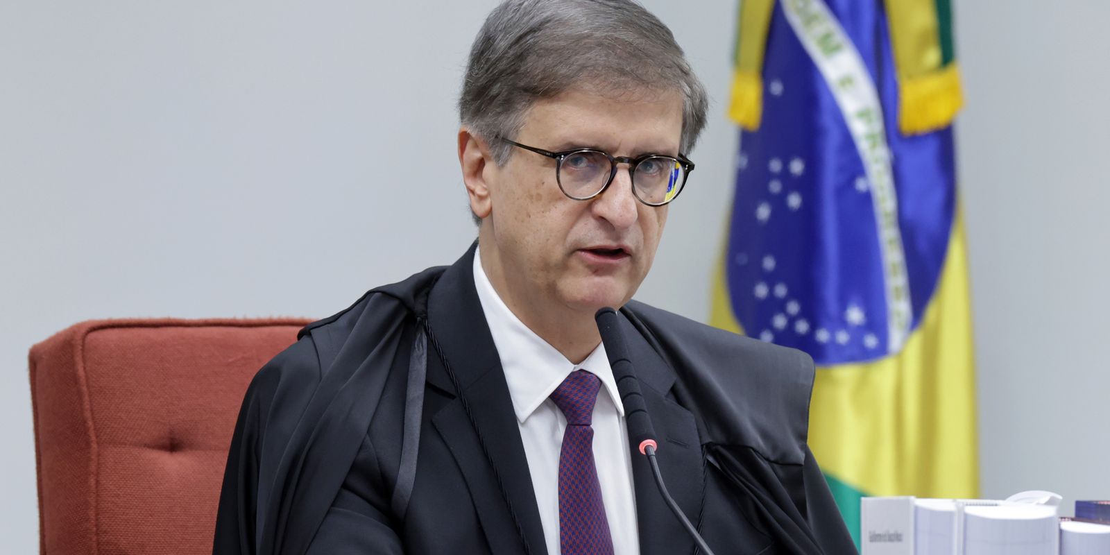 PGR se manifesta contra revisão da condenação de Bolsonaro 